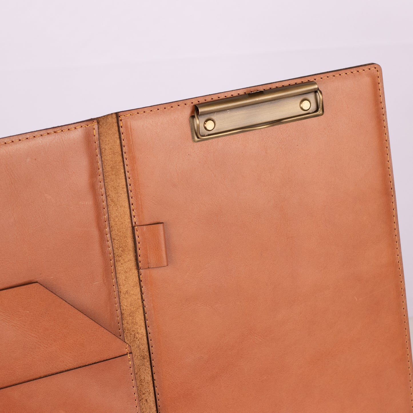 A4 Leather information folder - With page clip and leather pockets