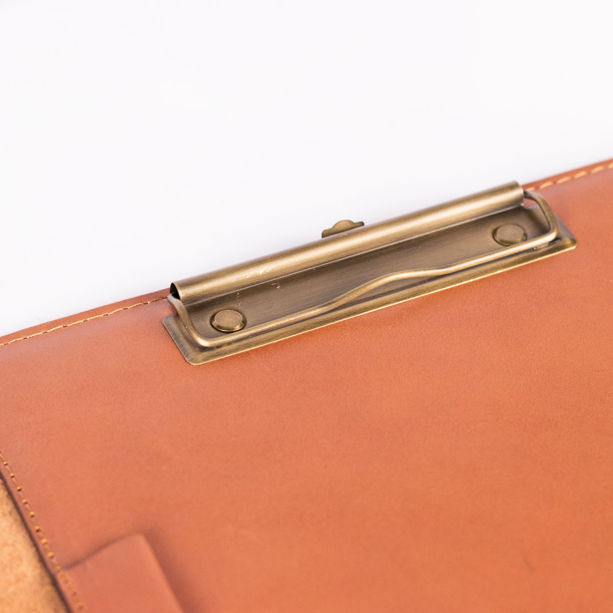 A4 Leather information folder - With page clip and leather pockets