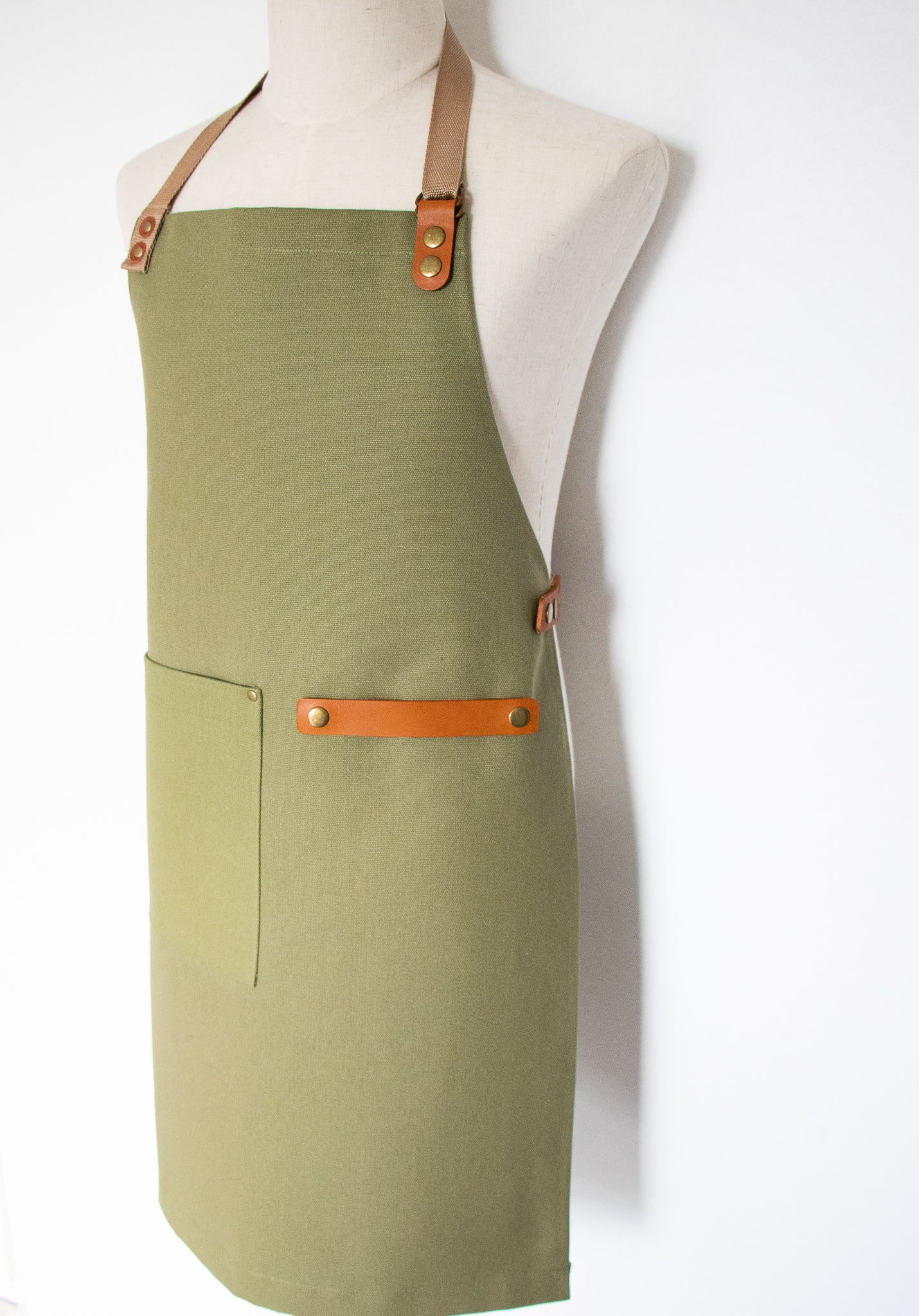 Canvas and Leather Apron - Olive Green