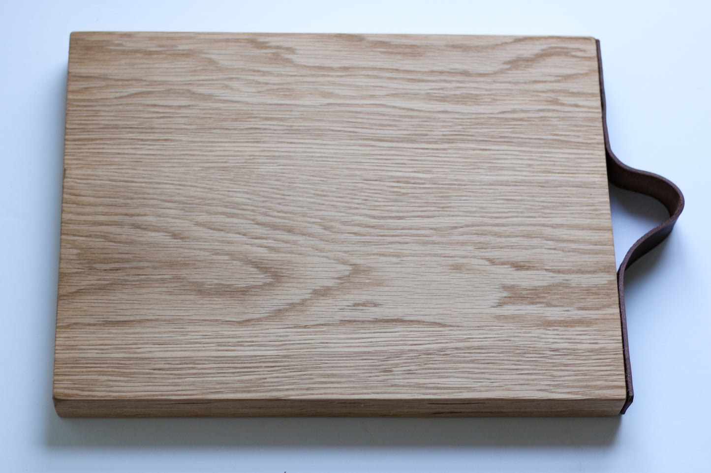 Cutting board- Oak and leather